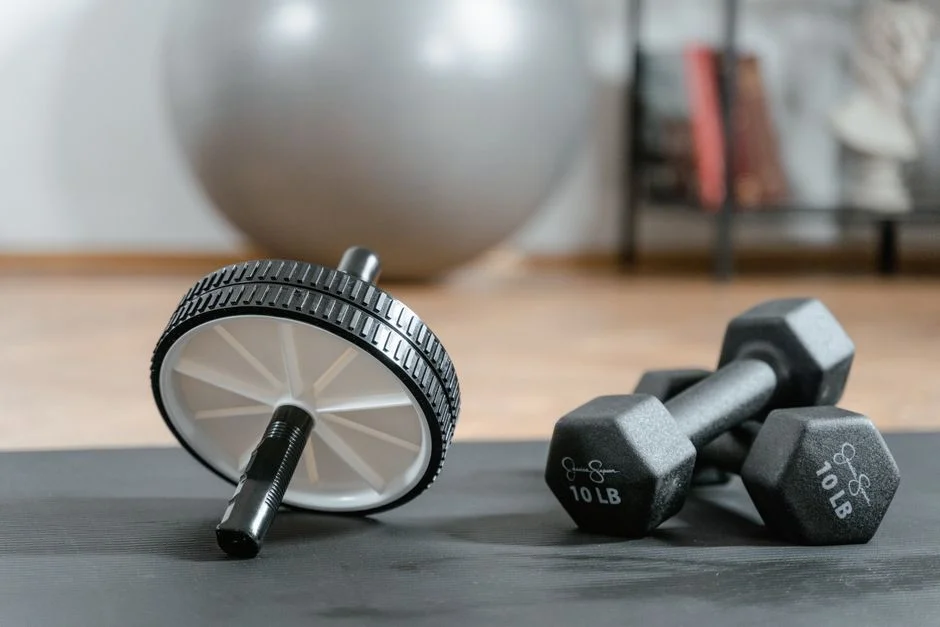 Illustration de la rubrique Petits espaces : Aménager un coin sport temporaire dans le salon